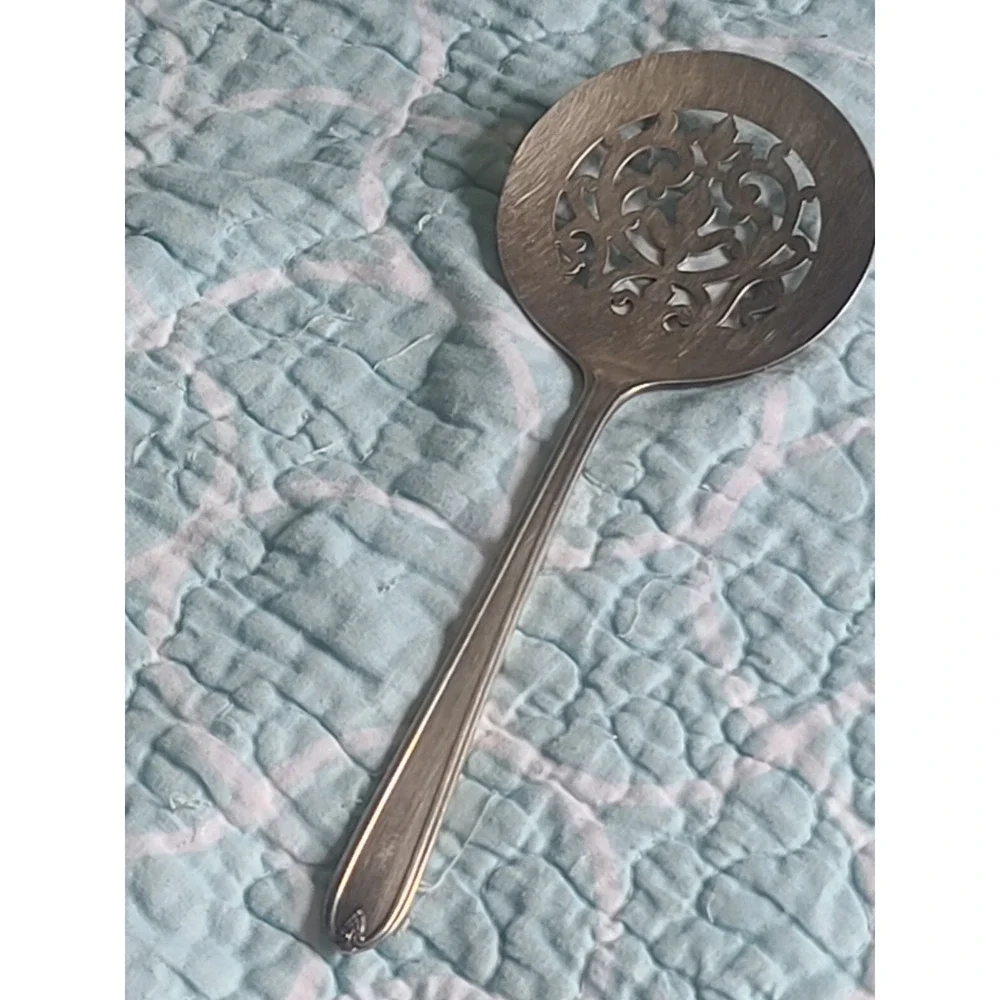 Oneida Prestige Silver Plated Tomato‎ Berry Server 1945 Pattern Flatware VTG VGC